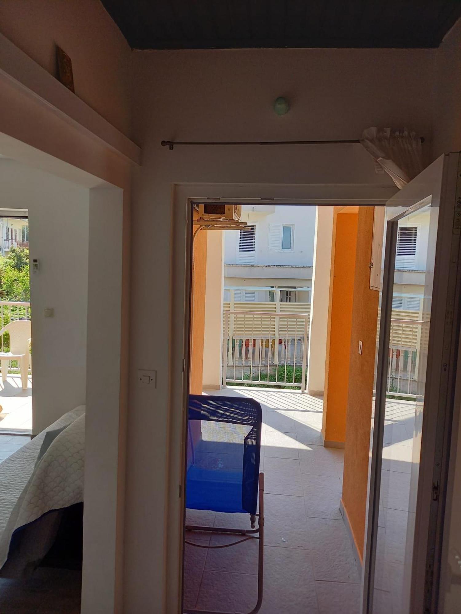 Apartment Zrno Макарска Экстерьер фото